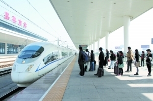 搶奪快遞物流市場(chǎng)增收，量?jī)r(jià)提升利好鐵路運(yùn)輸股